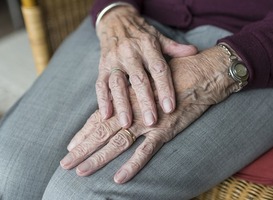 ‘Investeer meer in extra ondersteuning voor thuiswonende ouderen’