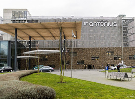 Verdiepingen parkeergarage St Antonius ziekenhuis Nieuwegein ingestort