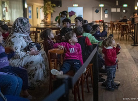 Aantal asielkinderen in noodopvang met 65 procent gestegen