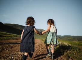 Steeds meer kinderen melden zich alleen aan voor asiel in Nederland