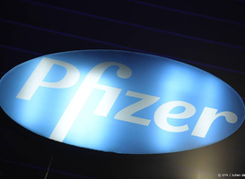 Pfizer kan omikronvaccins vanaf volgende week leveren