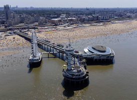 Braillepluim voor gemeente Den Haag voor gedichten op de pier