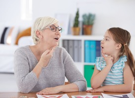 Kinderen op maanden op wachtlijst voor logopedie: 'Ontwikkeling staat stil'