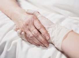 Zeven artsen sluiten zich aan bij nieuwe organisatie voor euthanasiezorg